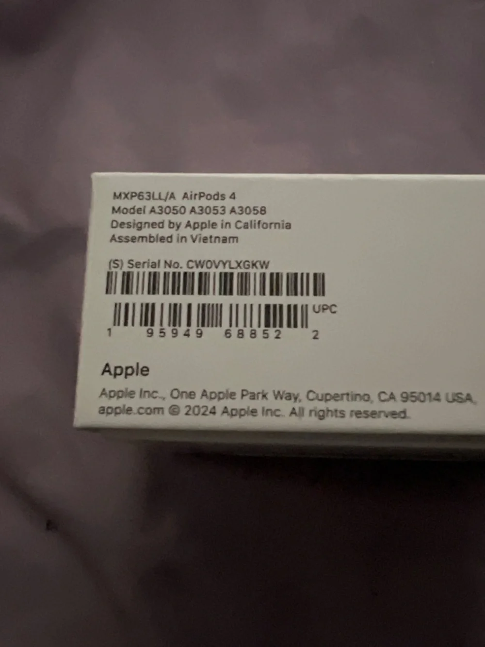Apple AirPods 4 White Wireless Earbuds with Charging Case